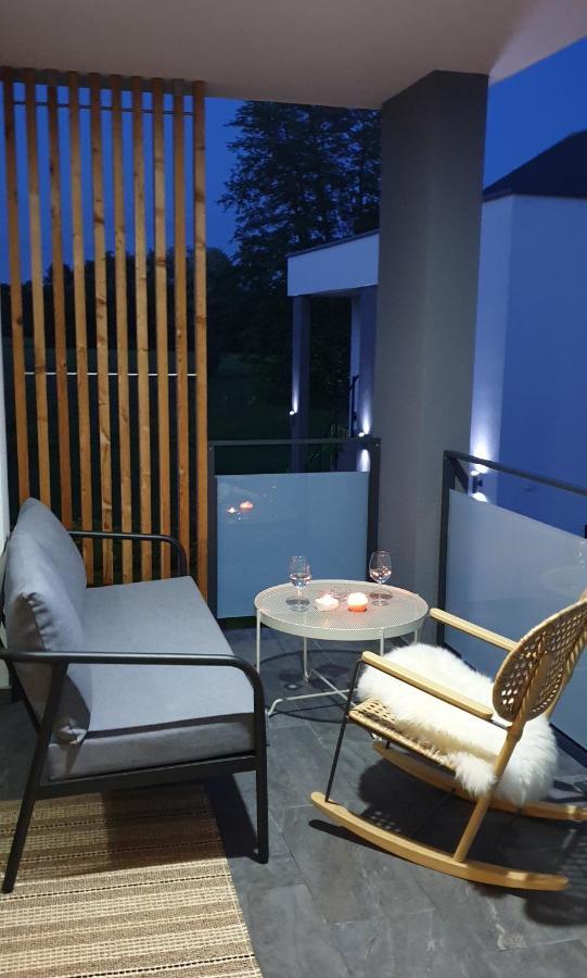 Genius Guest Unique Banovci Apartment ภายนอก รูปภาพ